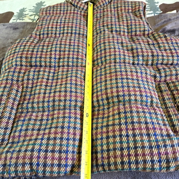 Old Navy thick quilted vest - Picture 9 of 9